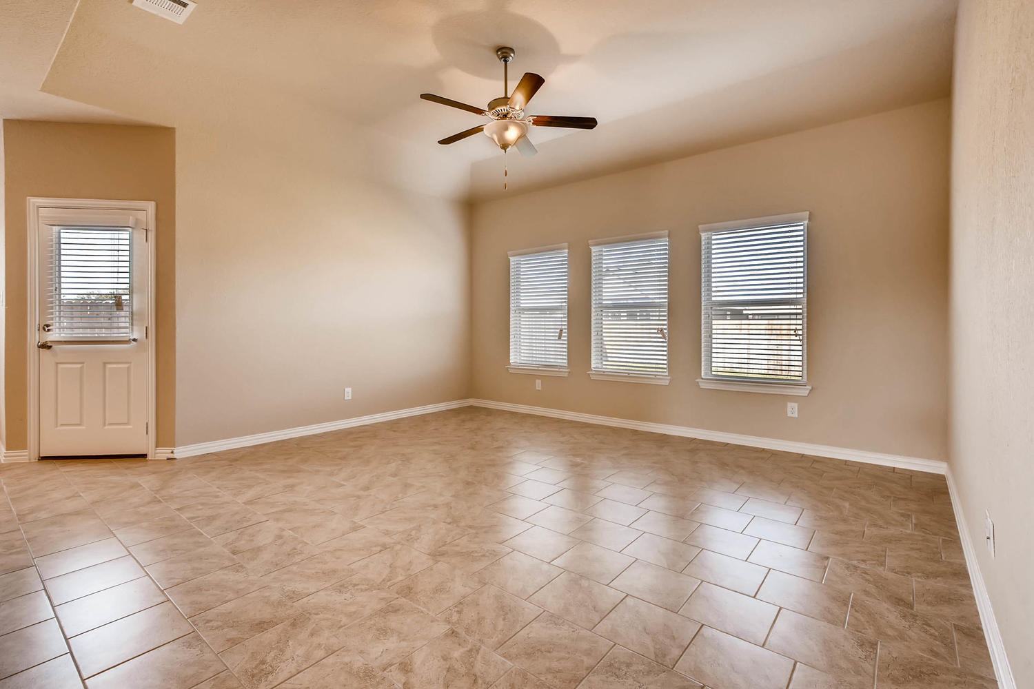 5640 Briar Field