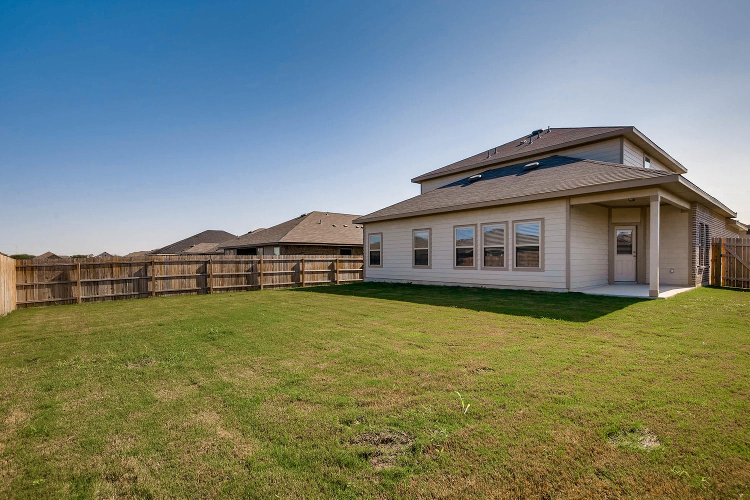 5640 Briar Field