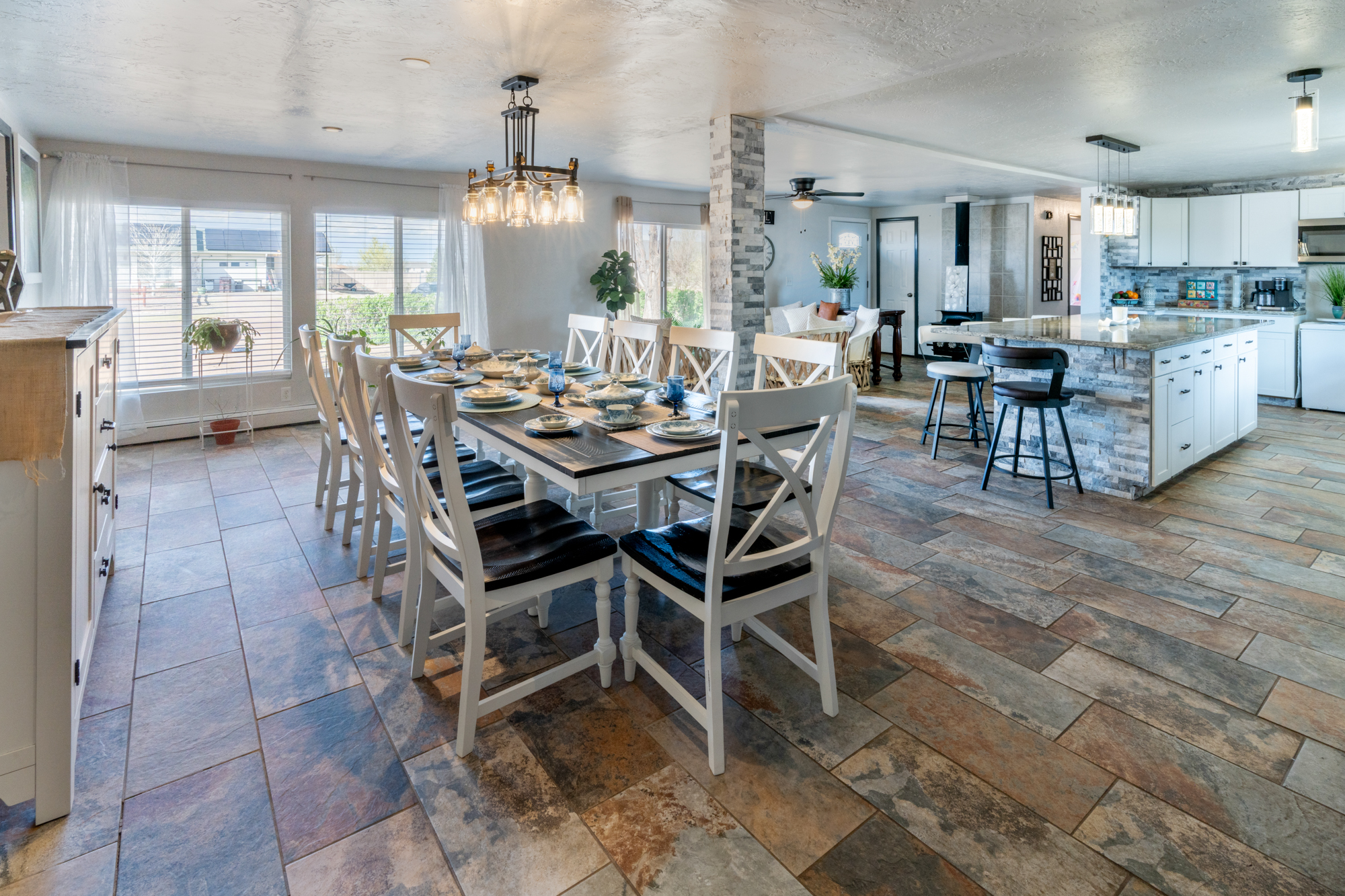 1174 East Escondido Drive
