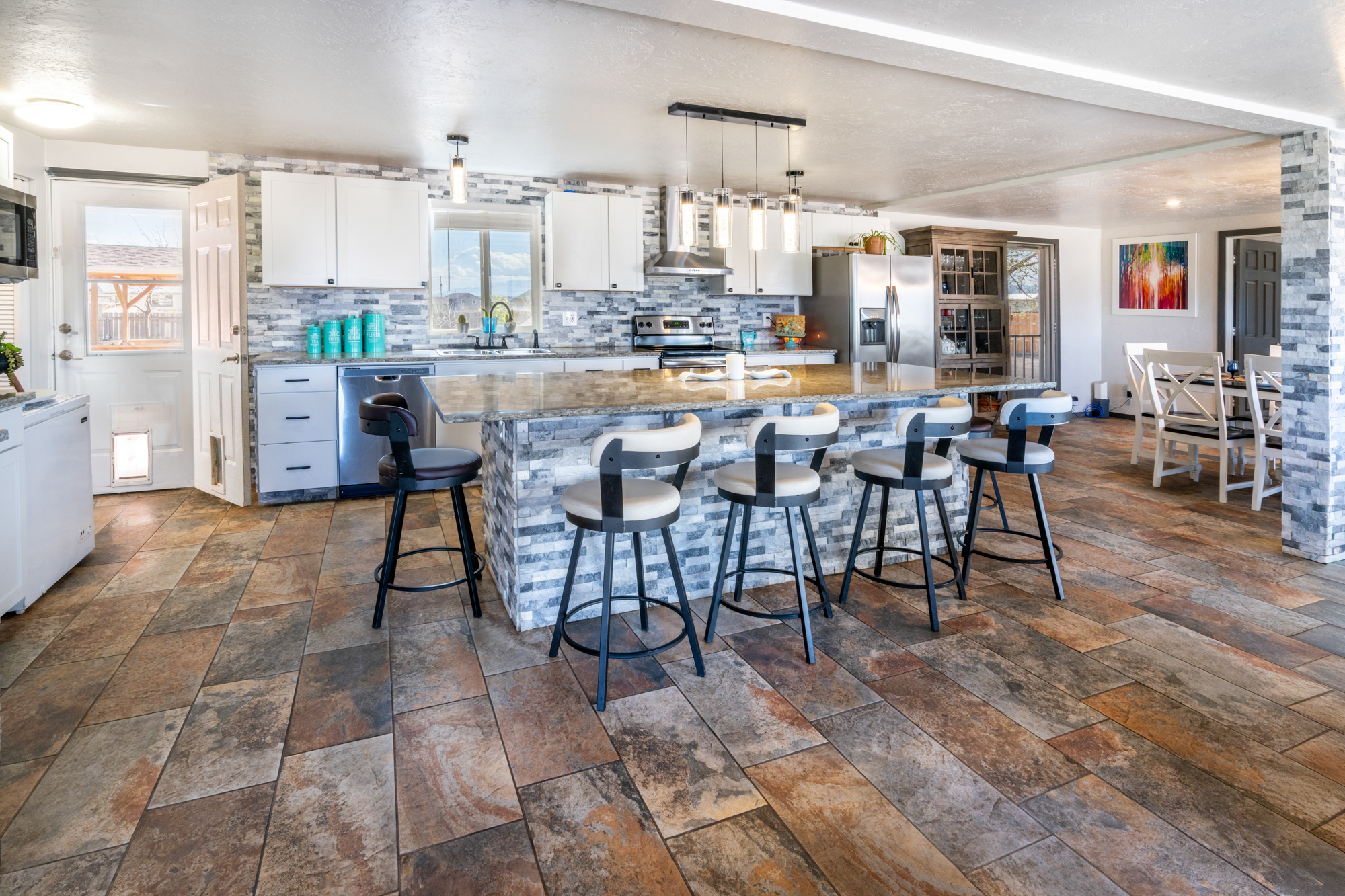 1174 East Escondido Drive