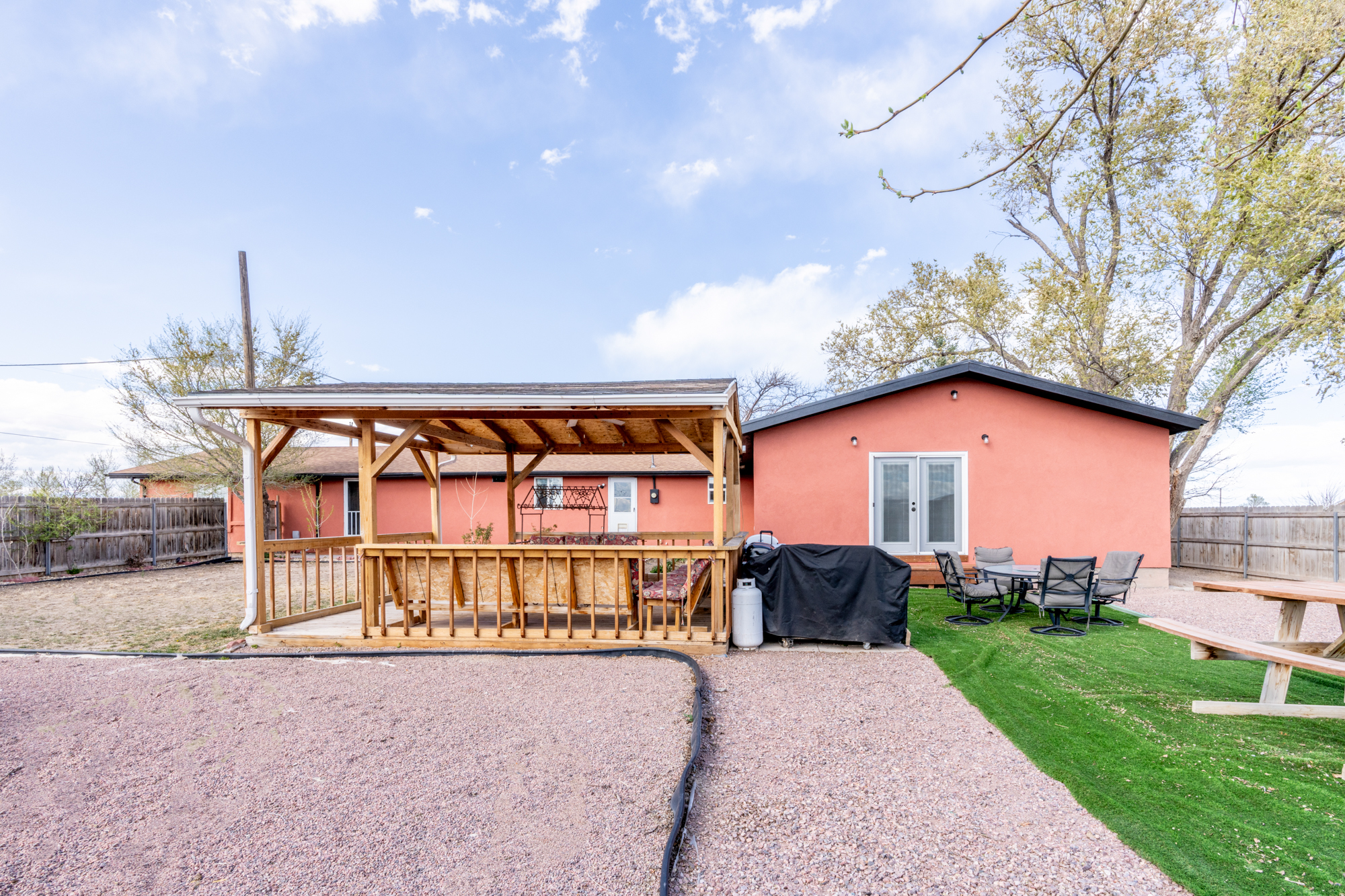 1174 East Escondido Drive