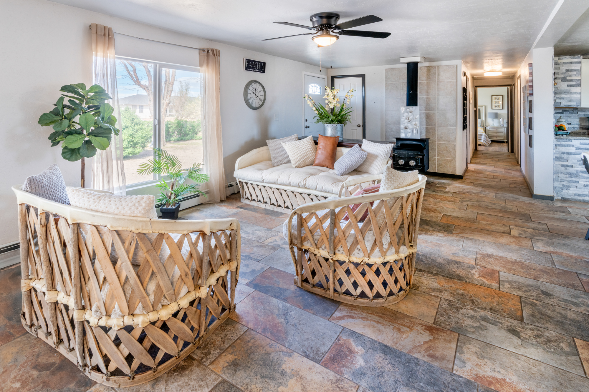 1174 East Escondido Drive
