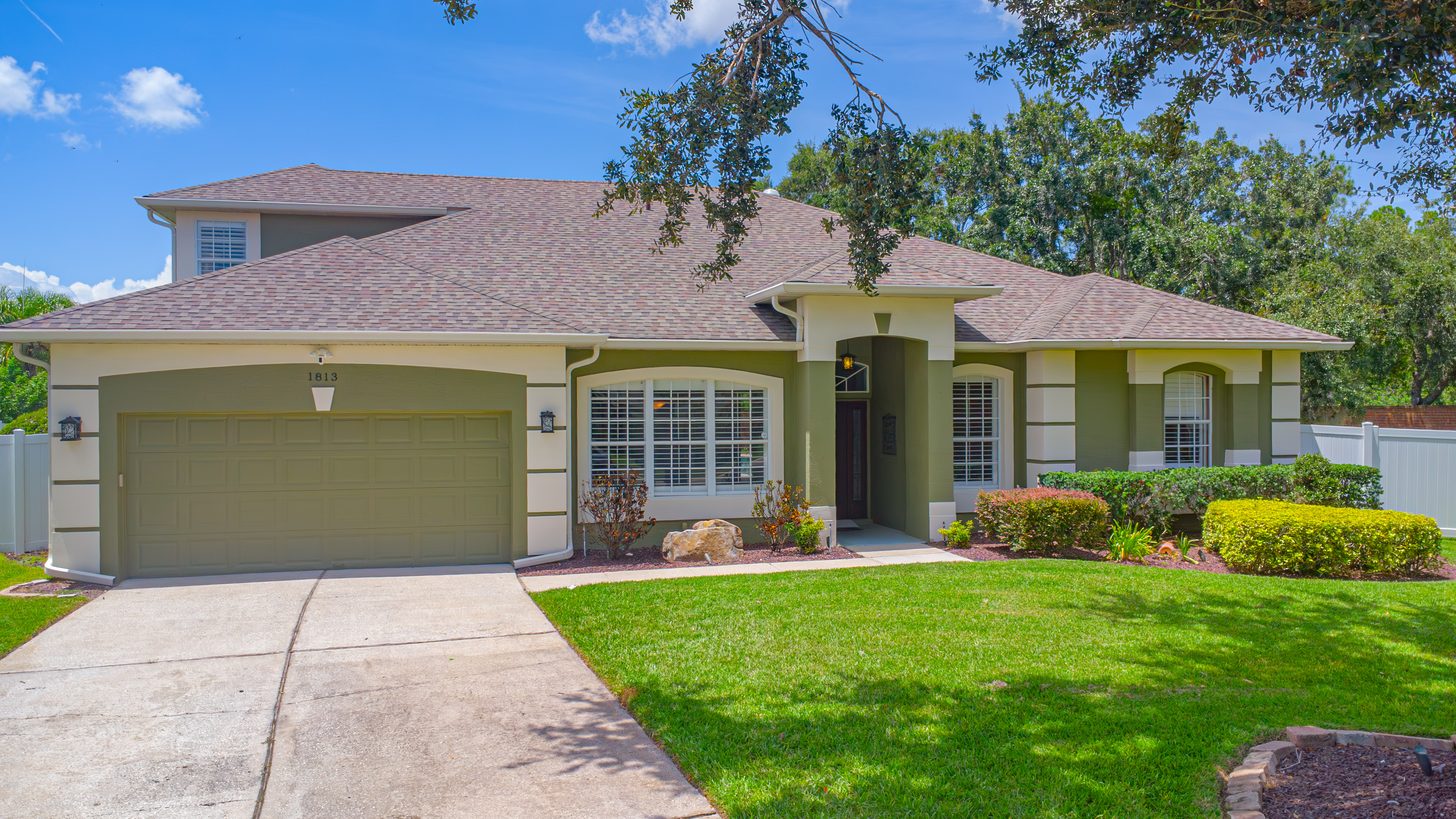 1813 Slough Court