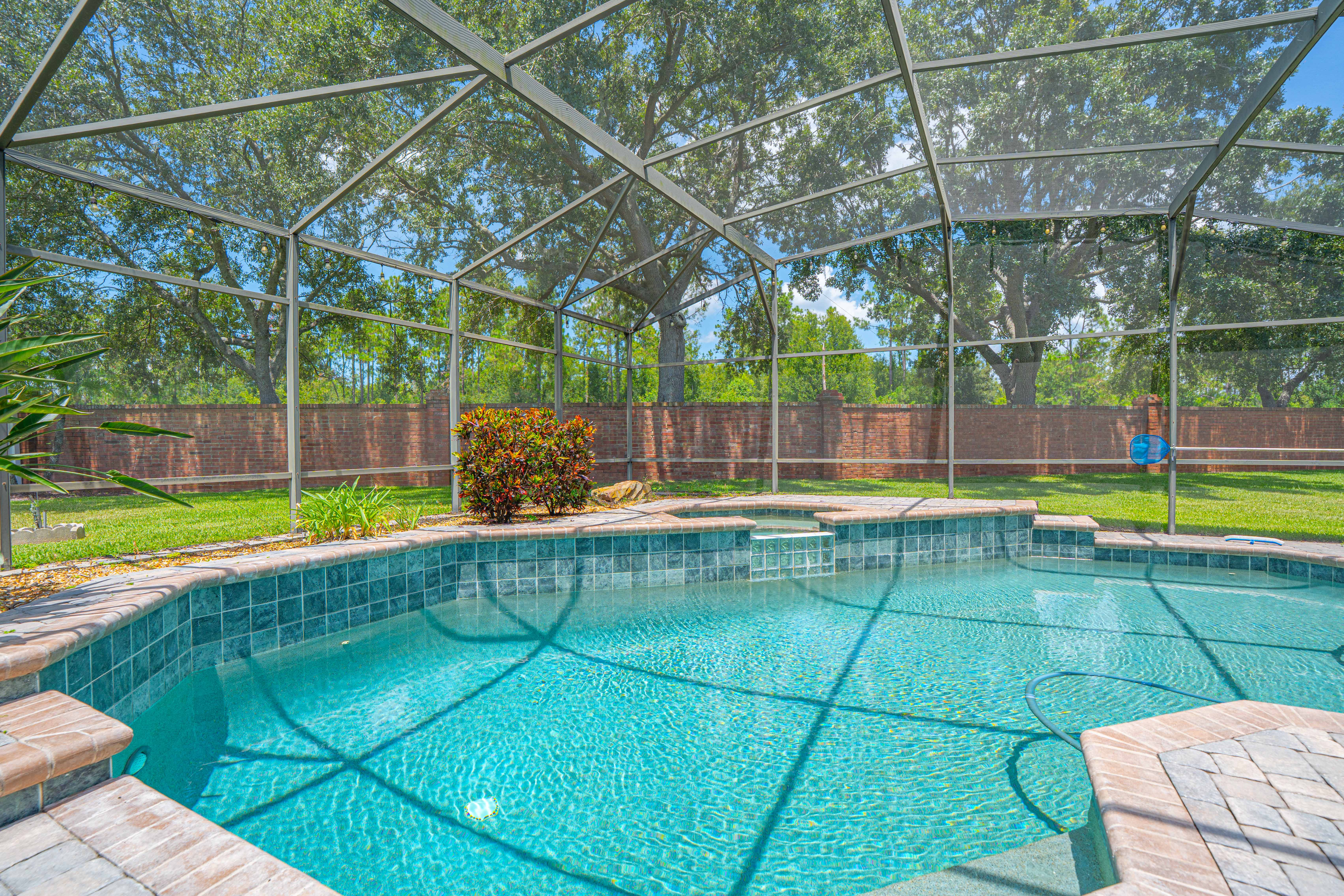 1813 Slough Court