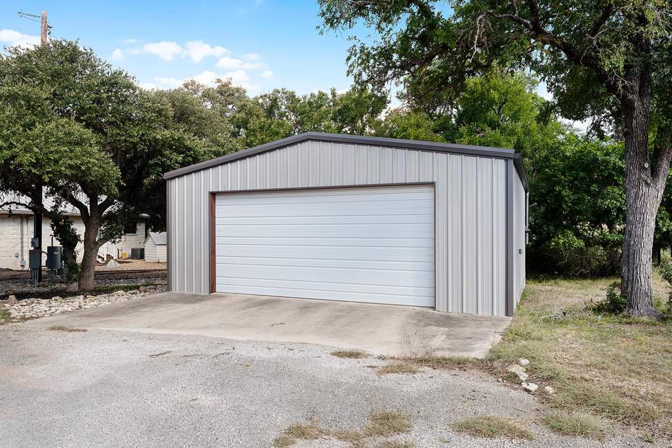 1546 Cox Road