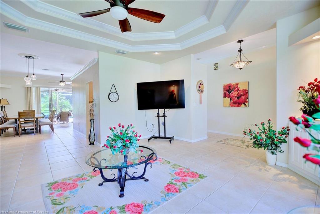 2142 Dog Leg Drive