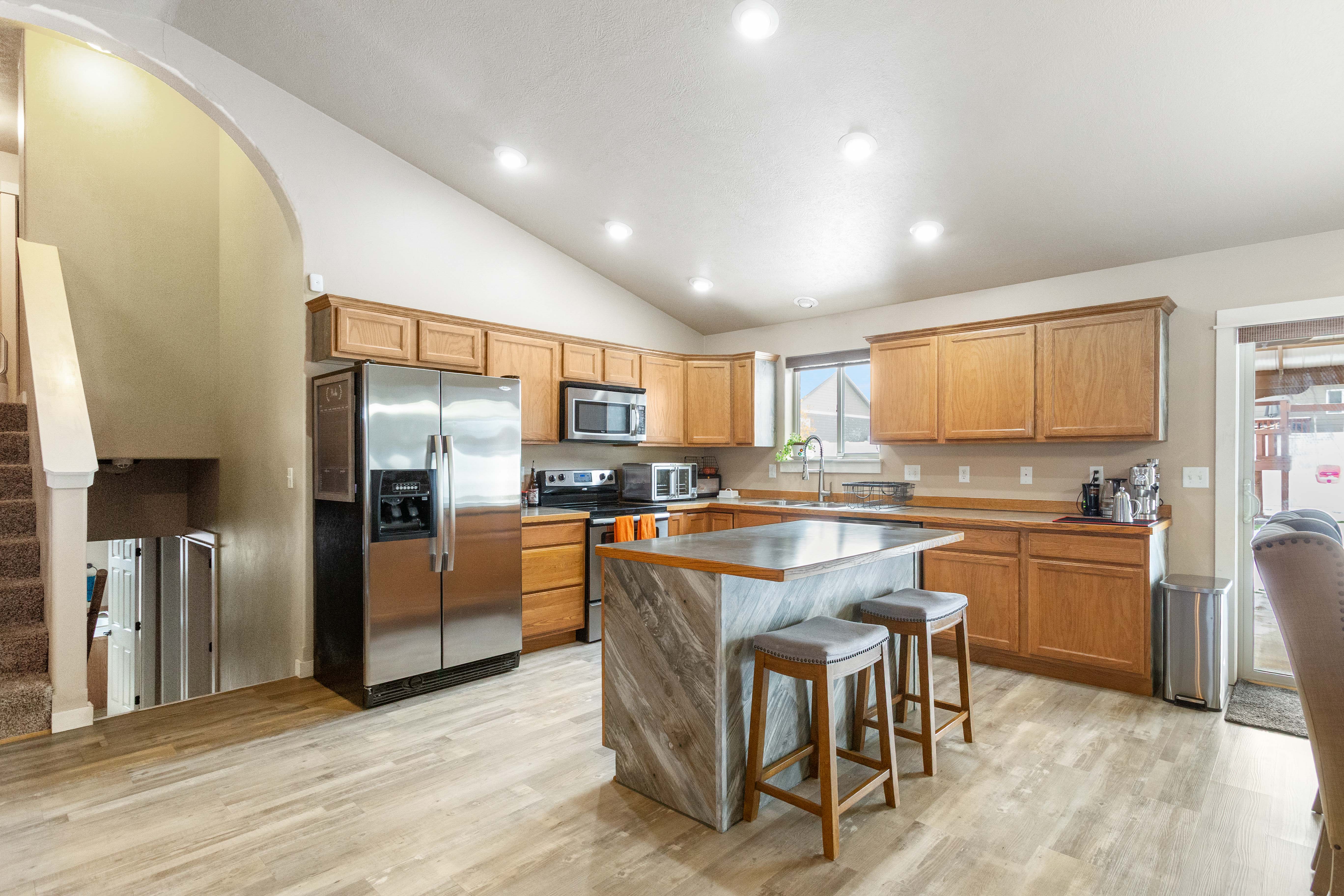 4817 Hutch 