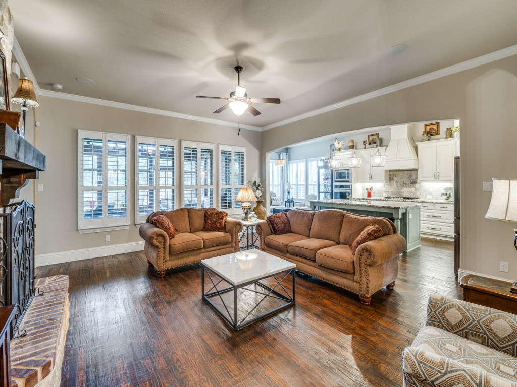 204 Shadow Creek Lane