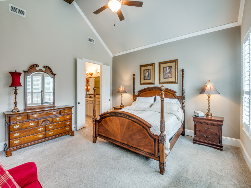 204 Shadow Creek Lane