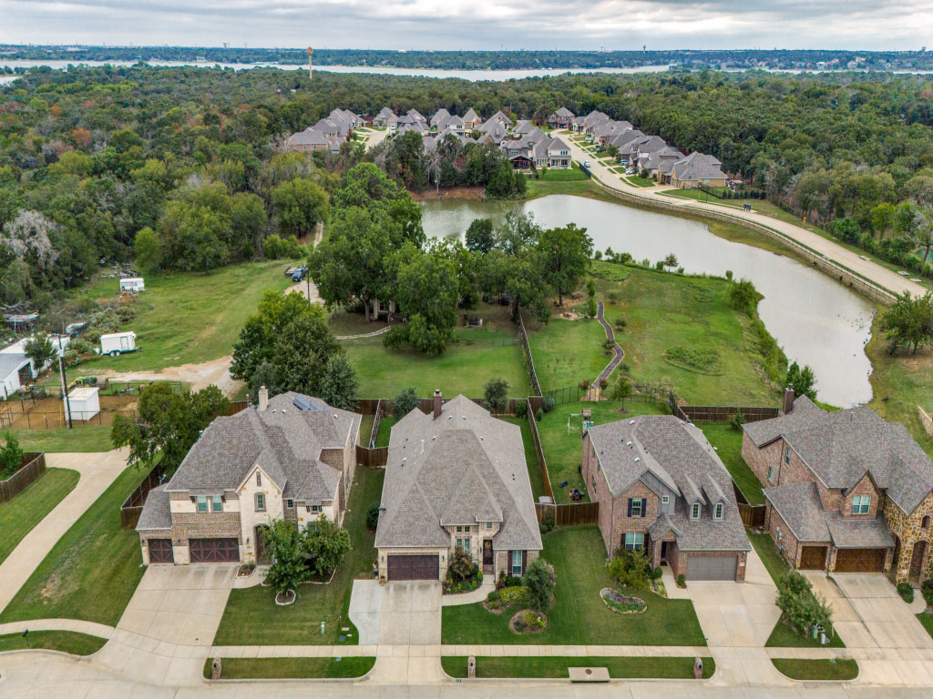 204 Shadow Creek Lane