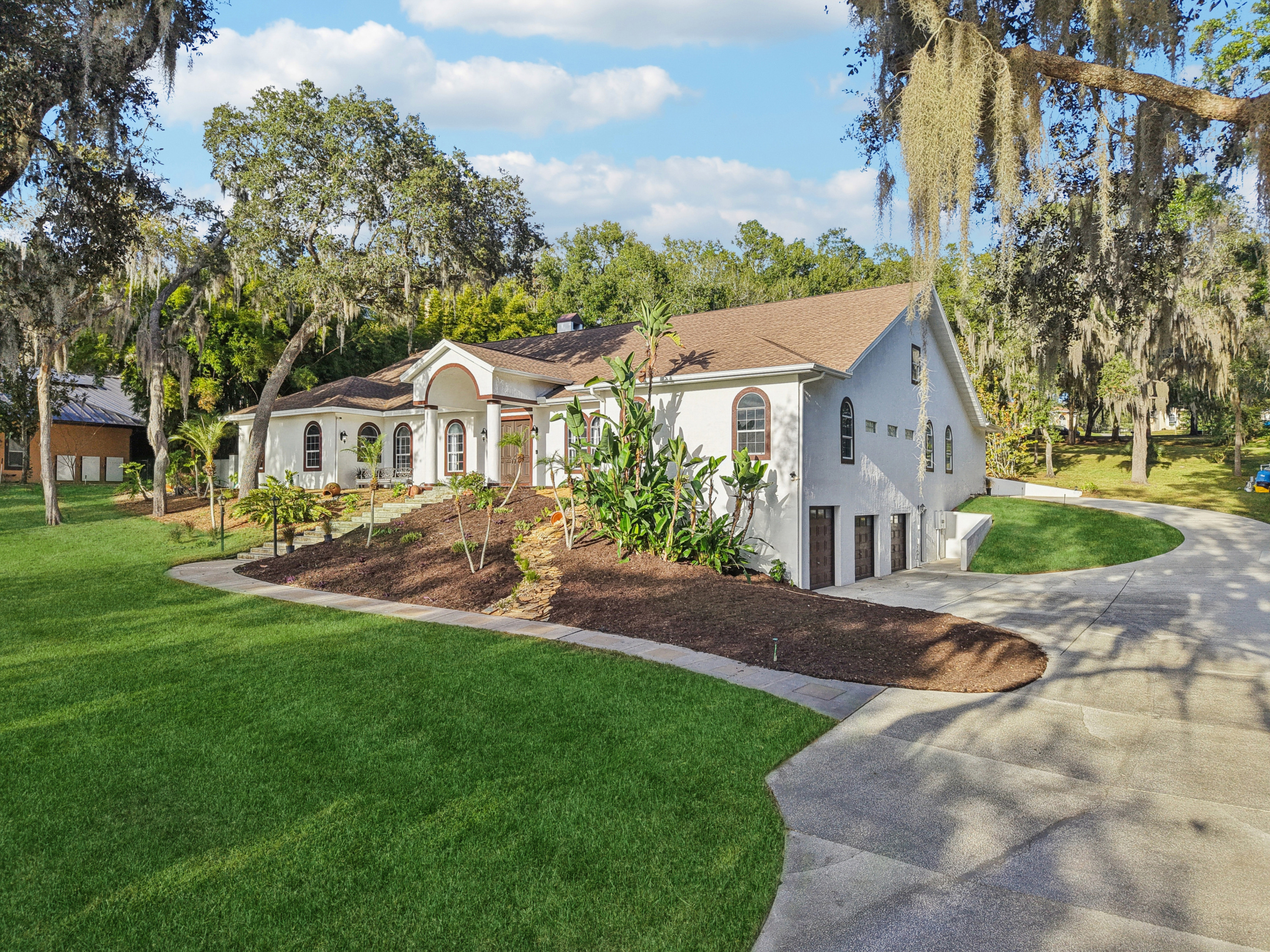 16400 Lakeshore Drive