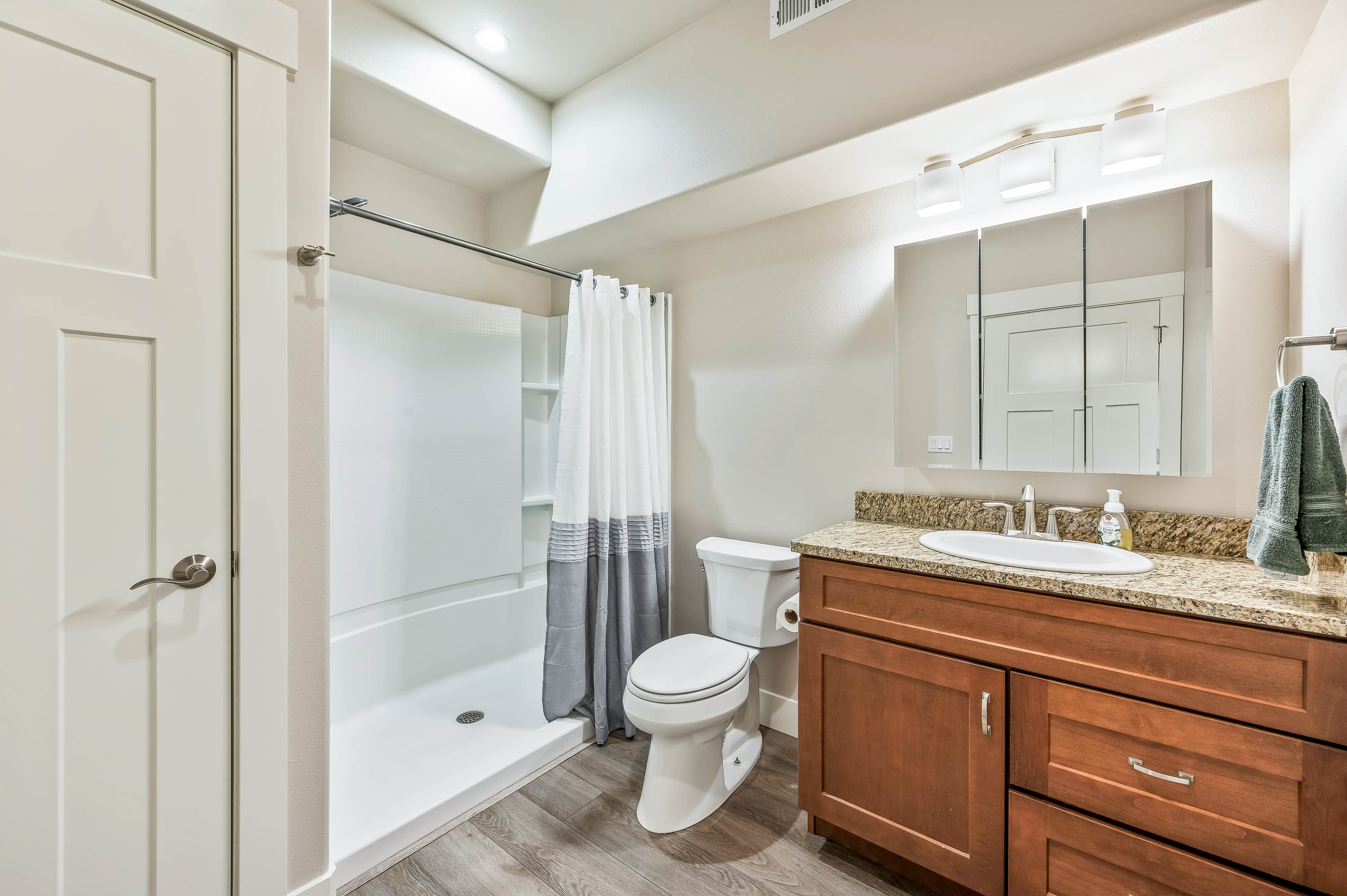 411 19th Street Northeast #9