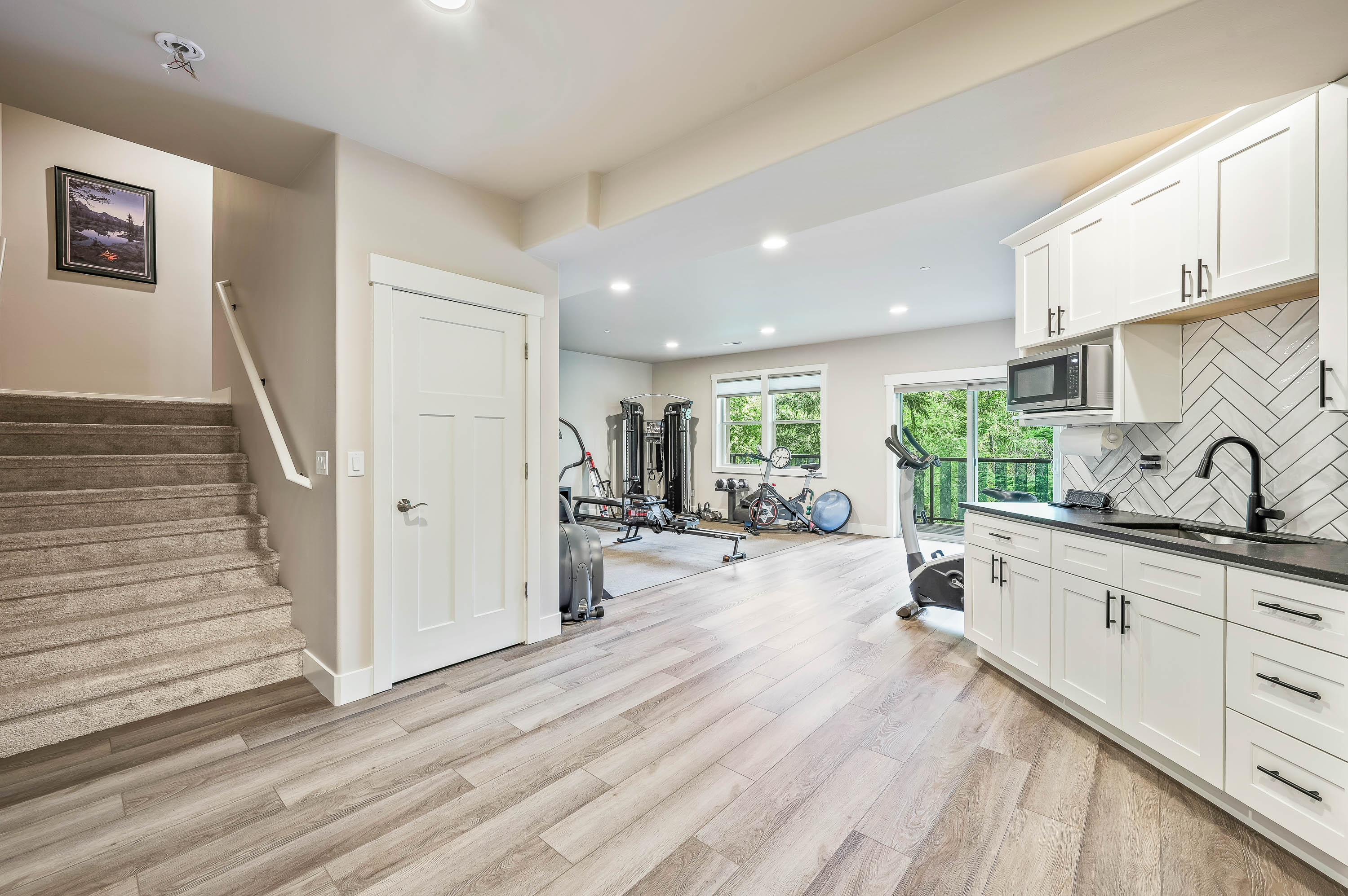 411 19th Street Northeast #9