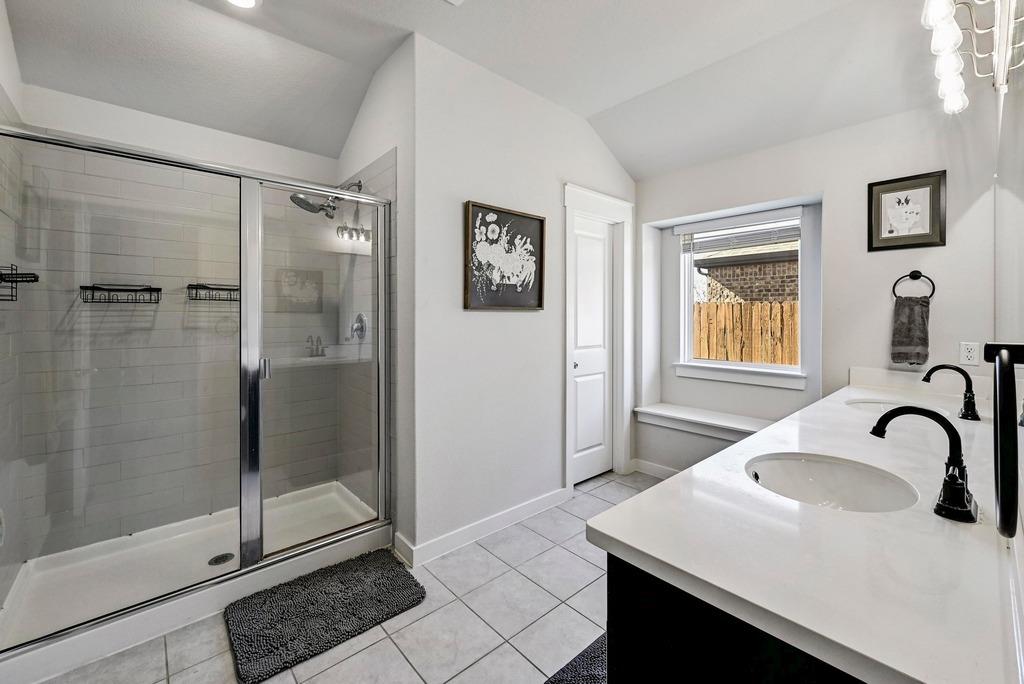 232 Gidran Trail