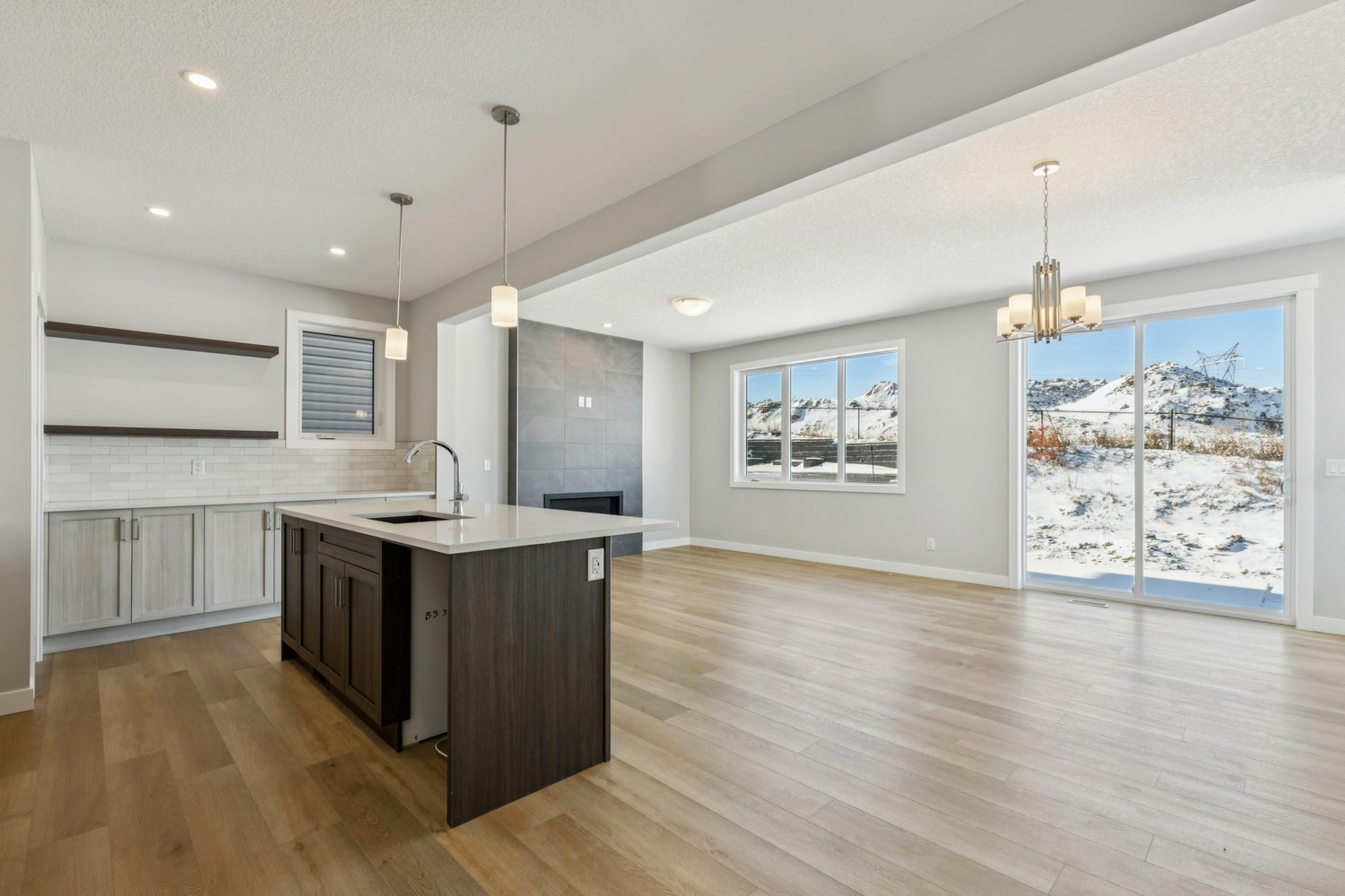 12 Willow Park Point