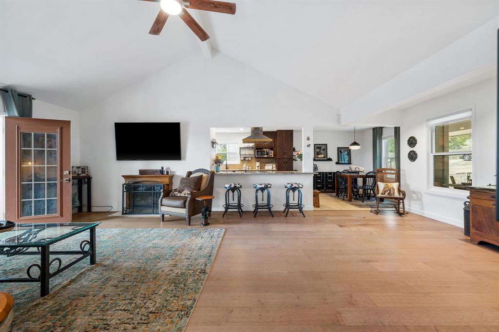 401 Ranchview Rd