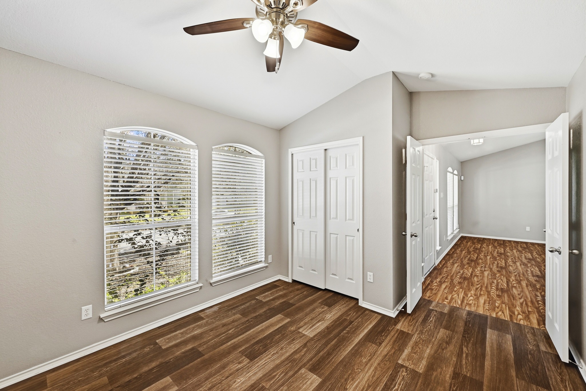 1513 Big Bend Drive