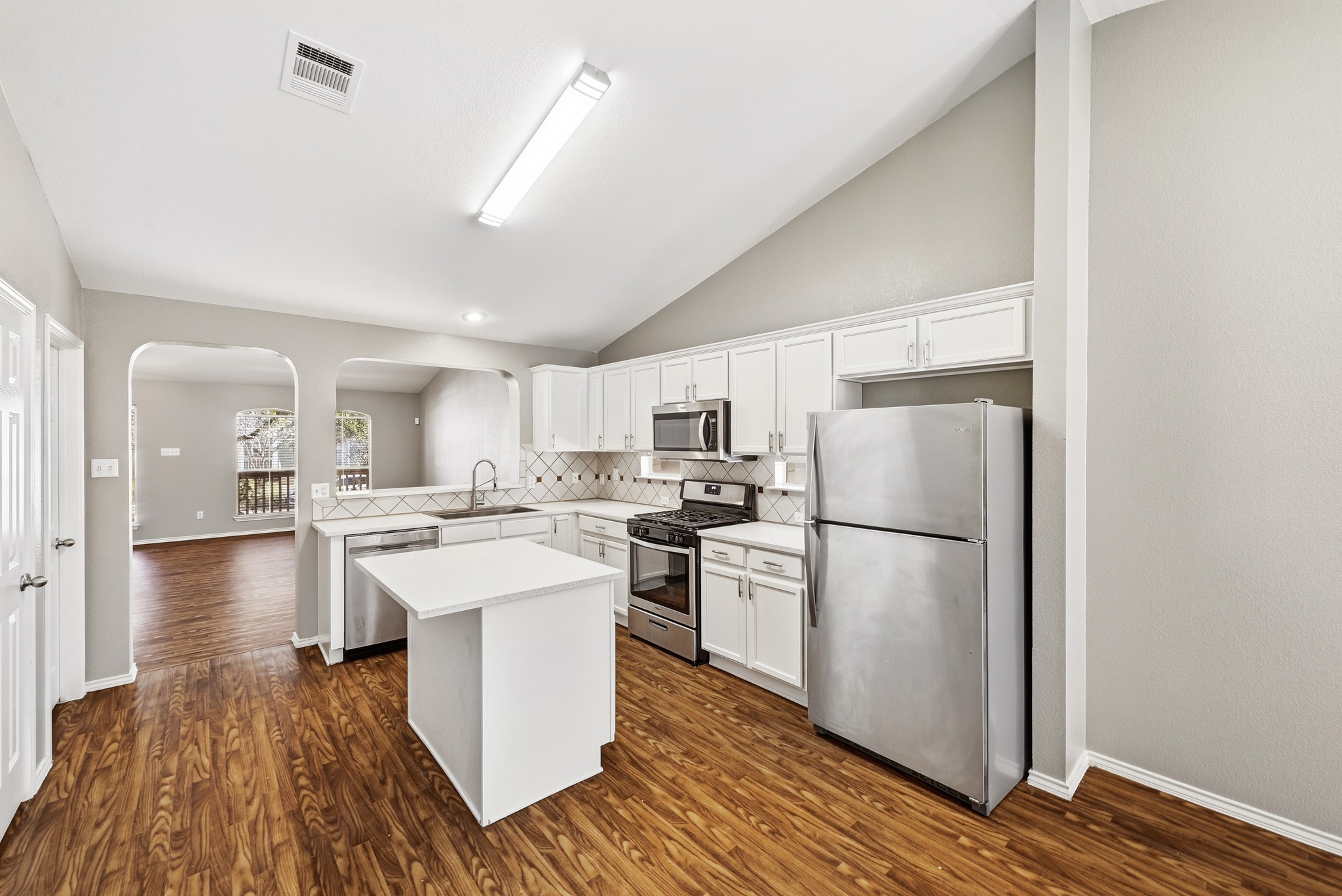 1513 Big Bend Drive