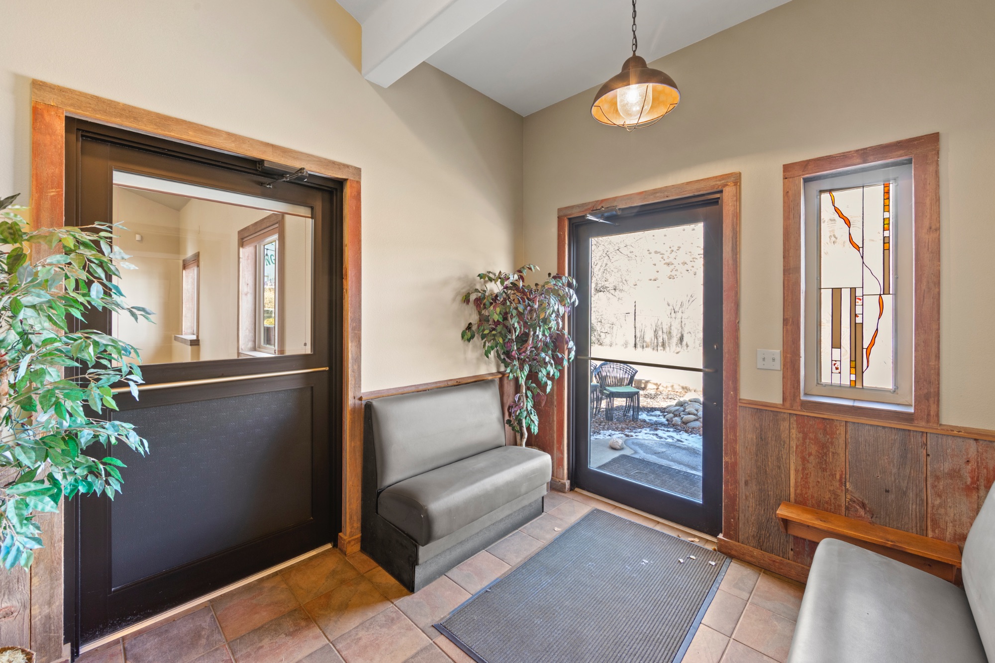 606 BYERS Avenue